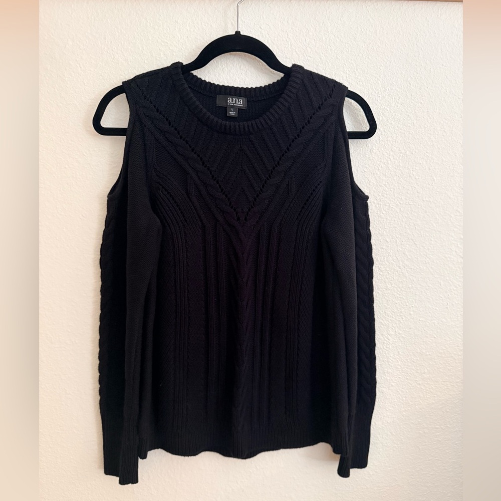 3 for $30 🔹 a.n.a Cold Shoulder Cable Knit Sweater- Size Large